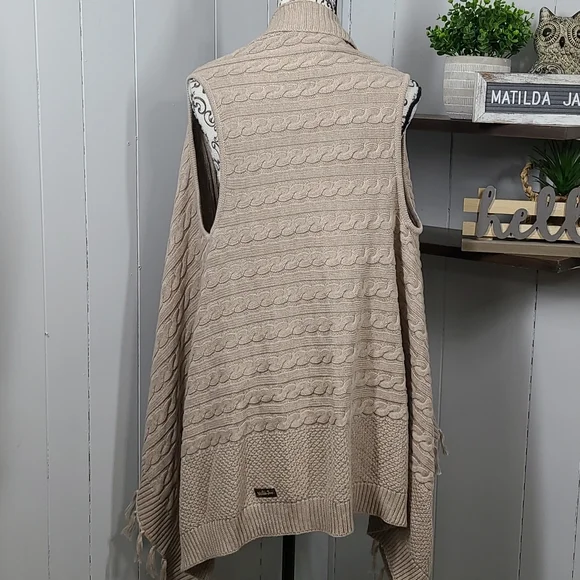 Matilda Jane Cable Knit Tassel Trim Sweater Vest - Medium - Picture 12 of 15